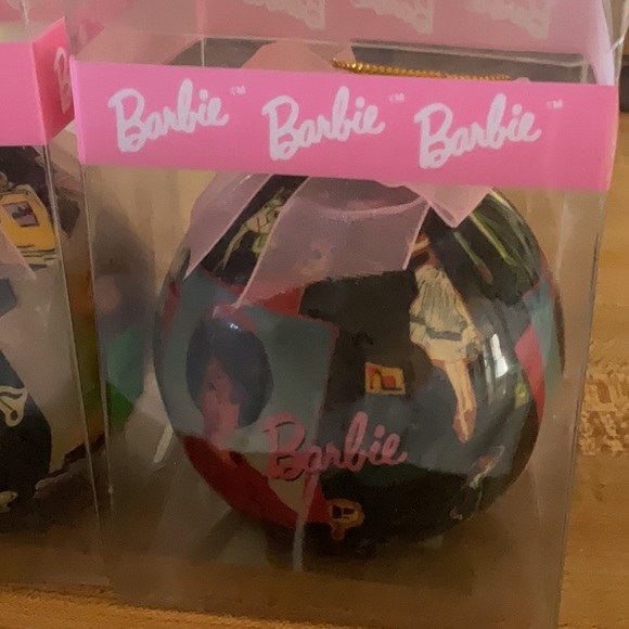 5 Barbie Vibrant Ornaments NIB 1996 - Picture 6 of 9